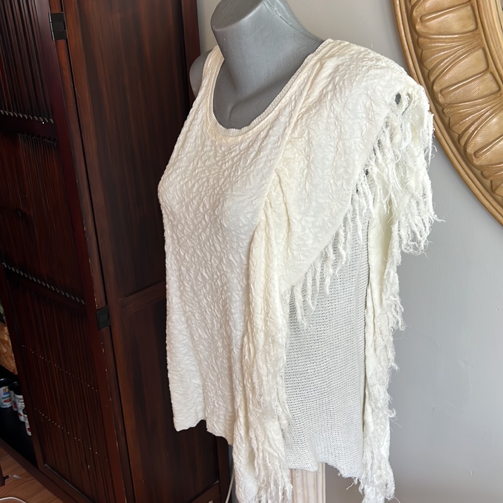Free People asymmetrical top - Picture 3 of 7
